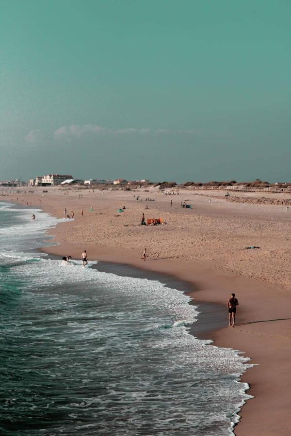 فيلا Moradia Entre O Mar E A Ria Gafanha da Nazaré المظهر الخارجي الصورة